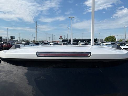 Used 2018 GMC Yukon Denali w/ Open Road Package AWD/4WD image 5