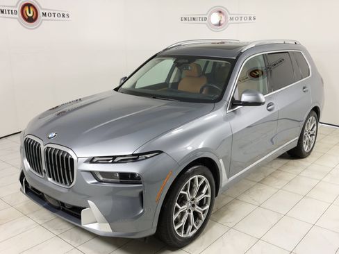 Used 2023 BMW X7 xDrive40i w/ Executive Package image 36