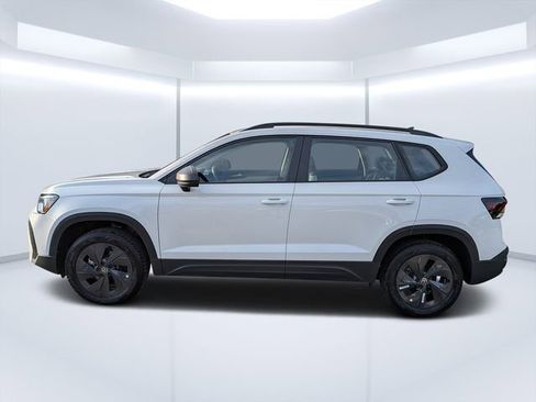 New 2026 Volkswagen Taos S image 5