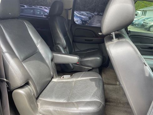 Used 2011 Chevrolet Suburban LTZ AWD/4WD image 15