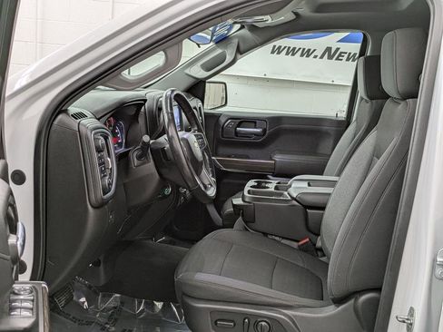 Used 2021 Chevrolet Silverado 1500 LT w/ Bed Protection Package image 4