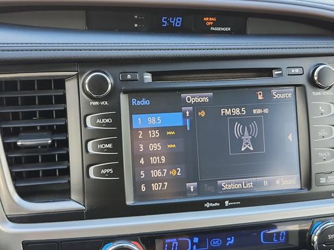 Used 2015 Toyota Highlander XLE FWD image 28