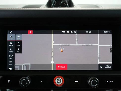Certified 2025 Porsche Macan AWD/4WD image 20