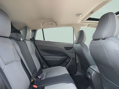 Used 2024 Subaru Crosstrek 2.0i Premium AWD/4WD image 14