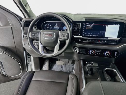Certified 2023 GMC Sierra 1500 SLT w/ SLT Premium Plus Package AWD/4WD image 24