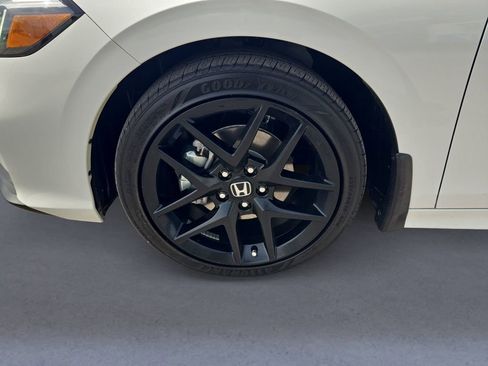 Certified 2025 Honda Civic Sport image 9