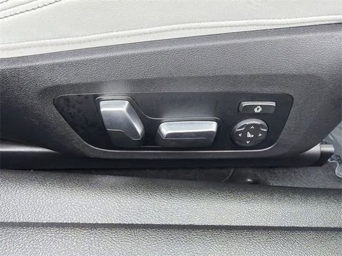 Used 2024 BMW M4 xDrive Competition image 12