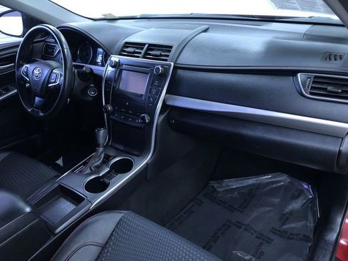Used 2015 Toyota Camry SE image 22