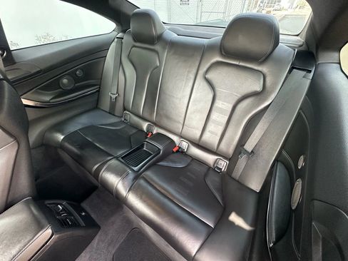 Used 2015 BMW M4 Coupe RWD image 19