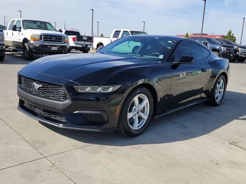 Used 2024 Ford Mustang Coupe image 4