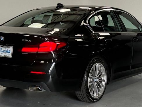 Used 2021 BMW 530i xDrive w/ Premium Package AWD/4WD image 3
