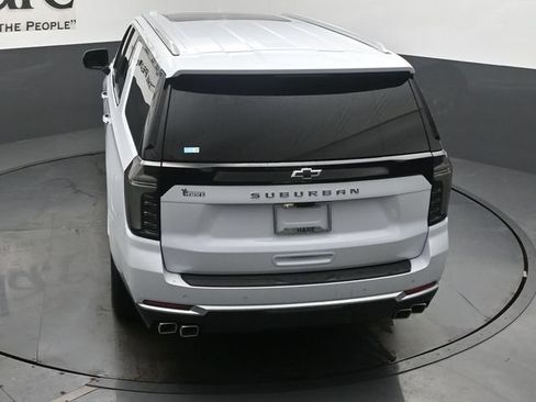 New 2026 Chevrolet Suburban High Country AWD/4WD image 36