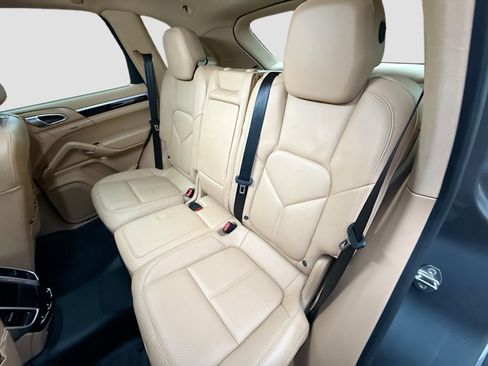 Used 2014 Porsche Cayenne Diesel image 25