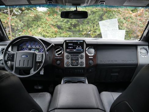 Used 2015 Ford F350 Lariat w/ Lariat Ultimate Package image 10