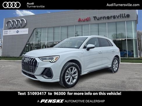 Certified 2025 Audi Q3 2.0T Premium Plus w/ Premium Plus Package image 1