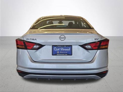 Certified 2023 Nissan Altima 2.5 SV image 9