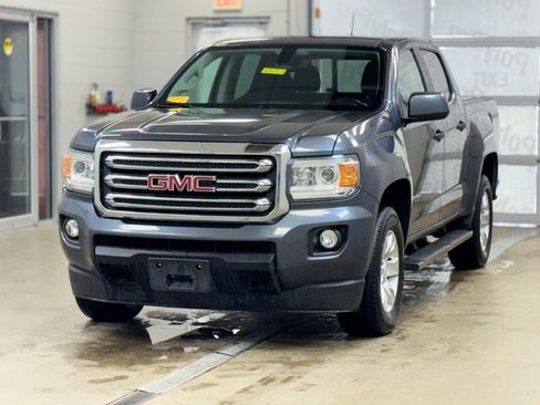 Used 2016 GMC Canyon SLE image 3