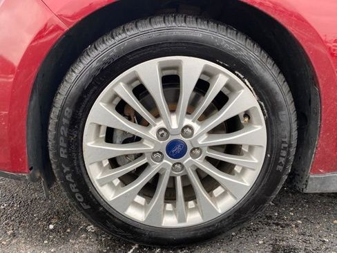 Used 2017 Ford C-MAX Energi SE w/ Equipment Group 402A image 23