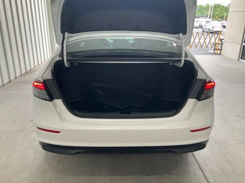 Used 2024 Honda Accord EX image 18