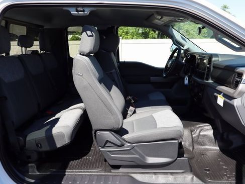 New 2025 Ford F350 XLT w/ FX4 Off-Road Package image 32