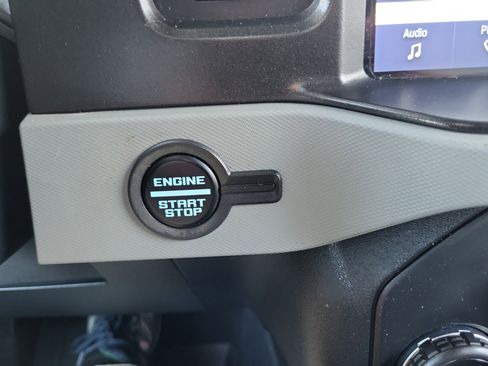 Used 2023 Ford Bronco Badlands image 20