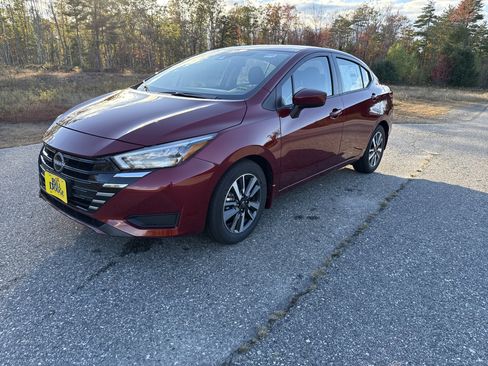 New 2025 Nissan Versa SV w/ Trunk Package image 1