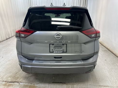 Certified 2025 Nissan Rogue SL w/ Tech Package AWD/4WD image 8