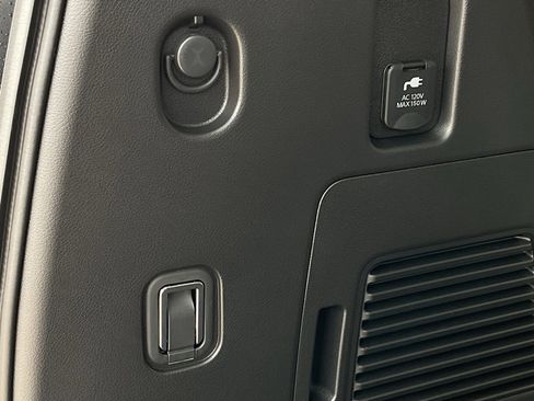 New 2026 Nissan Armada Platinum image 22