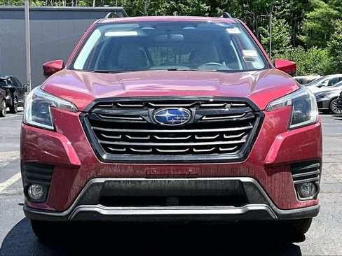 Used 2023 Subaru Forester Premium AWD/4WD image 2