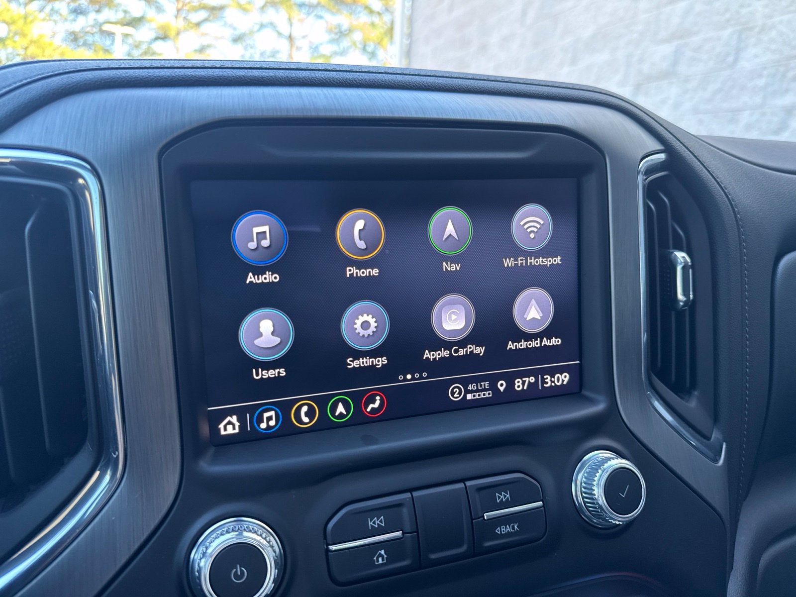 Used 2022 GMC Sierra 1500 Denali w/ Driver Alert Package II AWD/4WD image 13