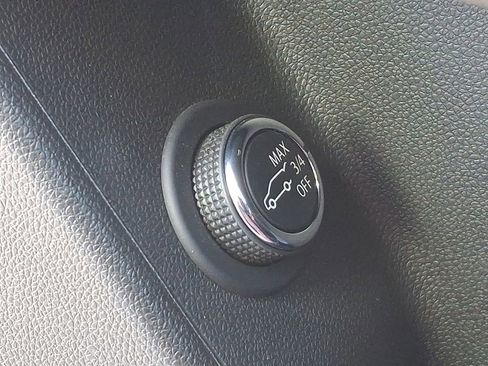 Certified 2024 Cadillac XT6 Premium Luxury image 29