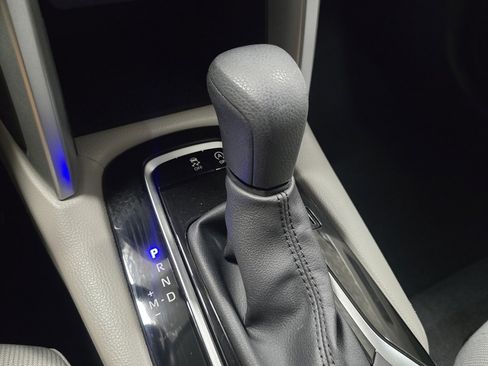 Certified 2024 Toyota Corolla Cross L image 27