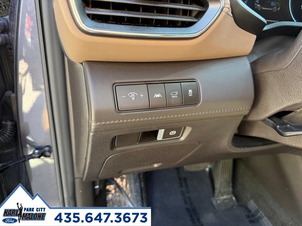 Used 2022 Hyundai Santa Fe Limited AWD/4WD image 16