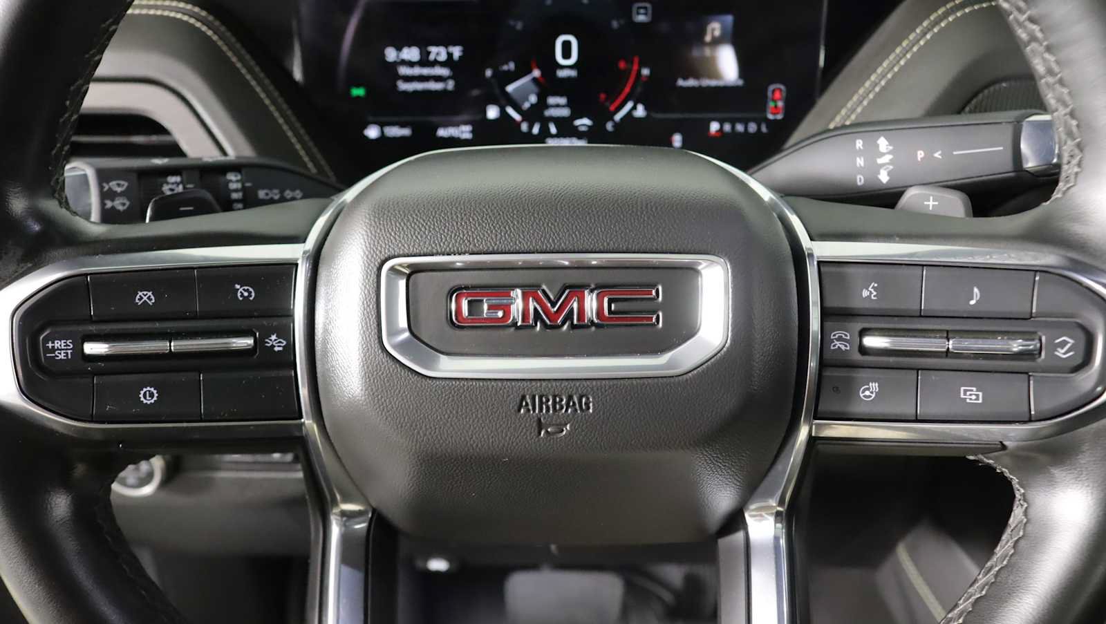 Used 2025 GMC Yukon Elevation w/ Elevation Premium Package AWD/4WD image 21