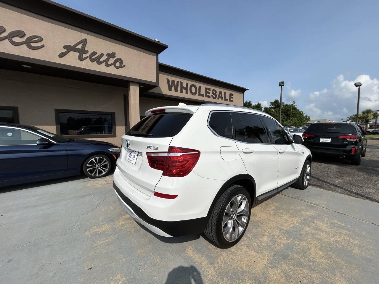 Used 2017 BMW X3 xDrive28i AWD/4WD image 5
