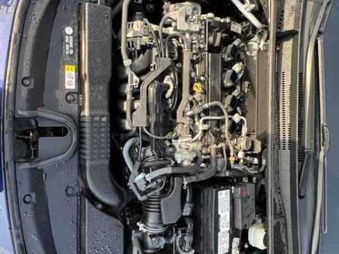 Used 2021 Toyota Corolla SE w/ SE Premium Package image 29