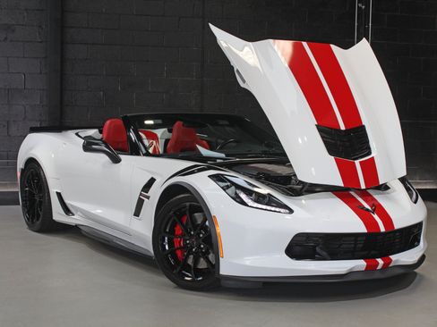 Used 2017 Chevrolet Corvette Grand Sport RWD image 35
