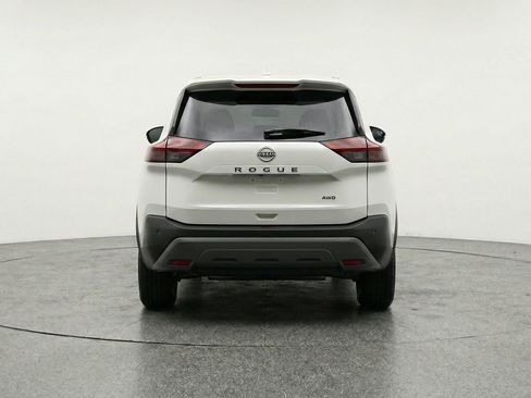 Used 2025 Nissan Rogue SV AWD/4WD image 7