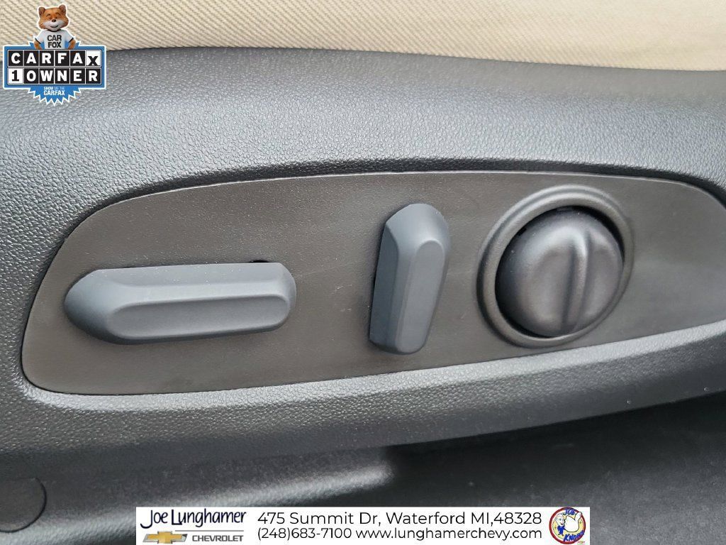 Used 2023 Chevrolet Traverse LT w/ LPO, Cargo Package AWD/4WD image 34