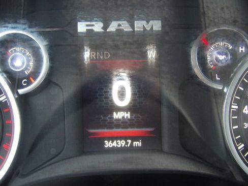 Used 2024 RAM 3500 SLT w/ Quick Order Package 2YG SLT AWD/4WD image 21