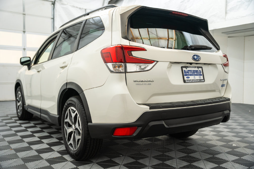 Used 2020 Subaru Forester Premium AWD/4WD image 7