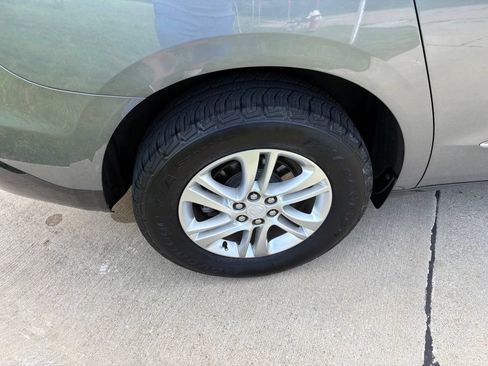 Used 2019 Buick Enclave Essence AWD/4WD image 51