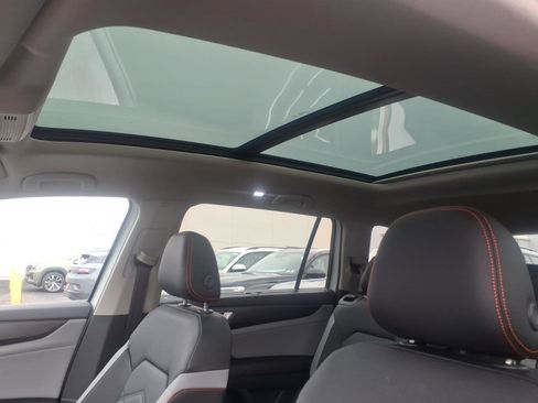 New 2026 Volkswagen Atlas Peak Edition image 13