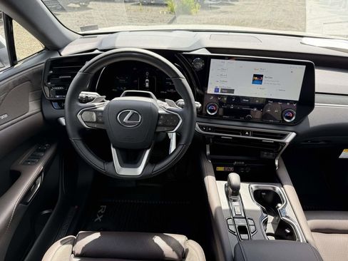 New 2026 Lexus RX 450h AWD image 8