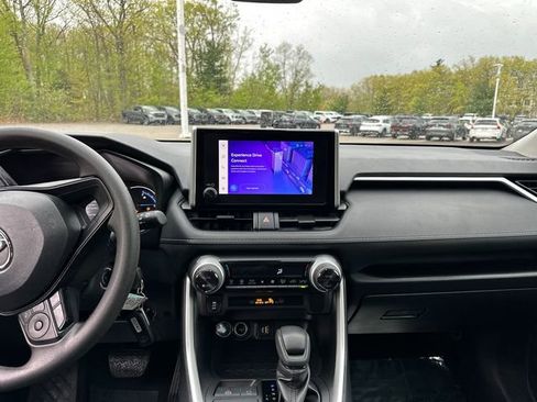 Certified 2024 Toyota RAV4 LE AWD/4WD image 26