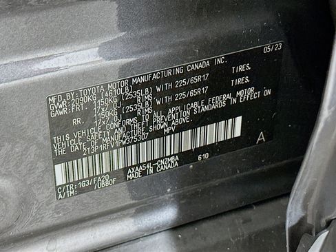 Used 2023 Toyota RAV4 XLE image 12