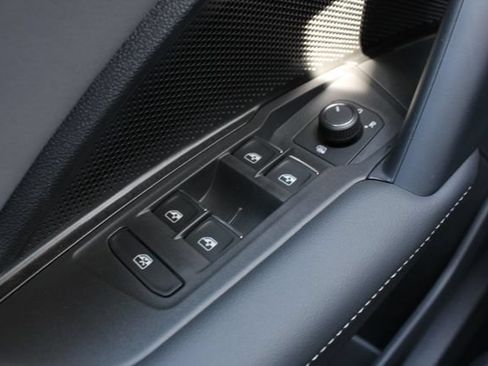 New 2026 Volkswagen Tiguan SE AWD/4WD image 7