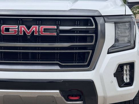 Used 2021 GMC Yukon AT4 w/ AT4 Premium Plus Package image 8
