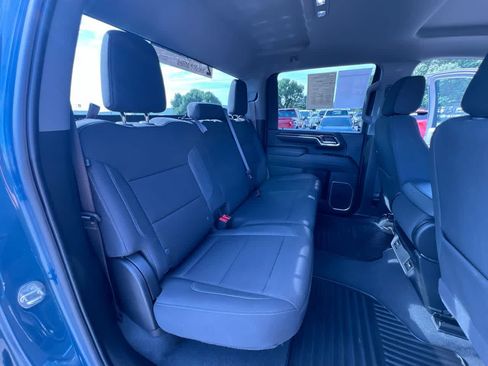 Used 2024 Chevrolet Silverado 2500 LT AWD/4WD image 36