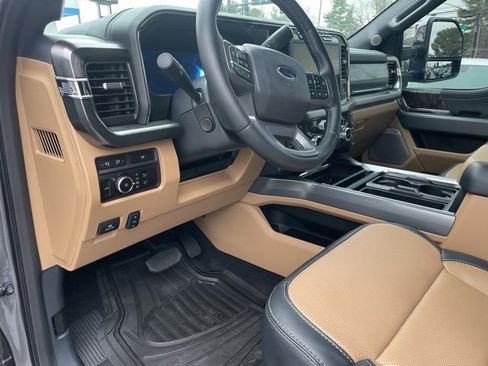 Used 2024 Ford F350 Lariat w/ Lariat Ultimate Package image 17